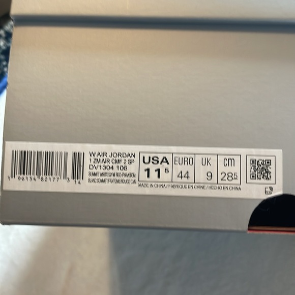 AIR JORDAN 1 Retro High OG CMFT
“Valentines” - Picture 7 of 10